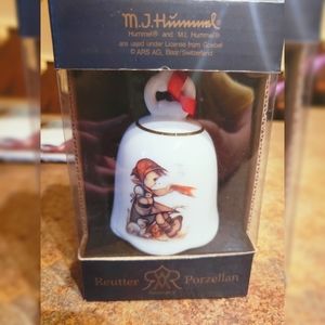 Hummel bell ornament🔔